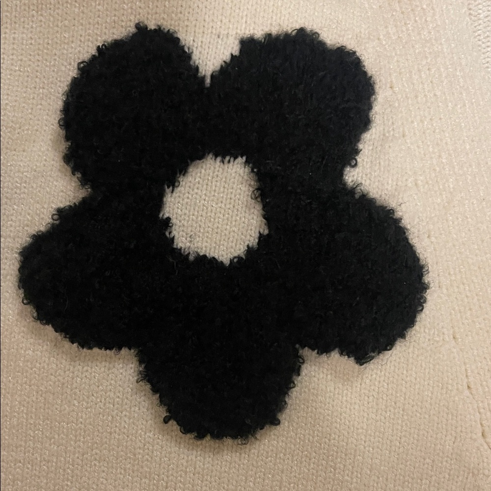 Cider Cream Cardigan with Black Floral Design - Picture 2 of 3